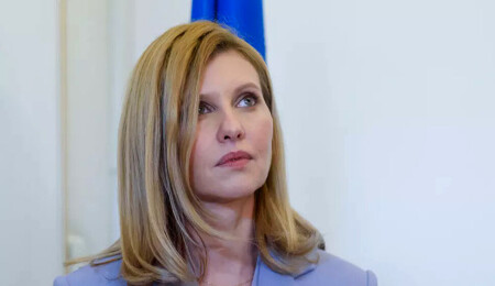 Zelenskiy’nin eşi Covid-19 nedeniyle hastaneye kaldırıldı