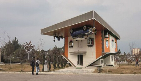 Adana'da 'Ters Ev' projesinin temeli atıldı