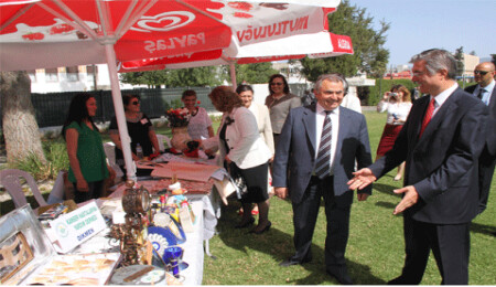 Büyükelçilik himayesinde kanser hastaları yararına kermes