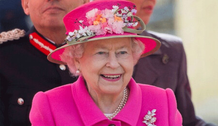 İngiltere Kraliçesi Elizabeth 90 yaşına girdi