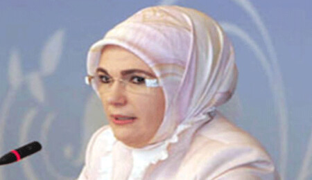 Emine Erdoğan: "Başbakan'ın sağlık durumunun her zamankinden daha iyi" 