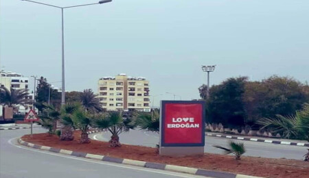 KKTC sokaklarında "Love Erdoğan" afişleri dikkat çekti