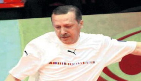 Erdoğan, KKTC'de yeşil sahalara çıkıyor