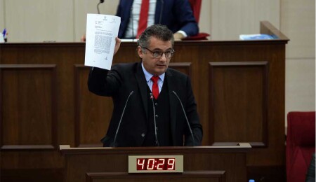 Tufan Erhürman: “Yapılanlarla çözüm istemeyen Anastasiadis’e 'çözüm isteyen taraf' statüsü tanındı”