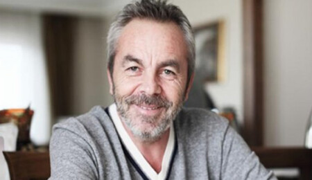 Darbe girişiminde kan döküldü; Erol Olçak ve oğlu öldürüldü