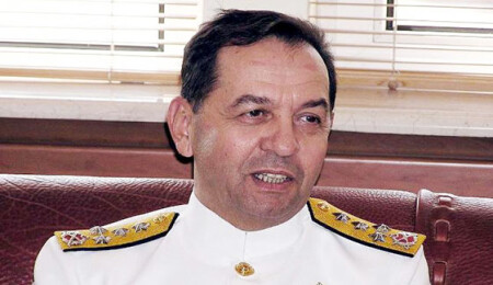 Eski Deniz Kuvvetleri Komutanı Özden Örnek hayatını kaybetti