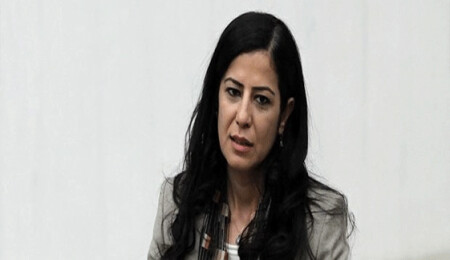 Eski HDP'li milletvekili Ayla Akat Ata tutuklandı