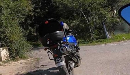 Eski plakalı motosikletle çevirme yapan polis, eski plakalı araç sahiplerine ceza kesti!