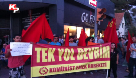 Gezi Parkı'na destek eylemi sürüyor