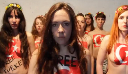 Ukraynalı feministlerden Gezi protestosuna destek videosu