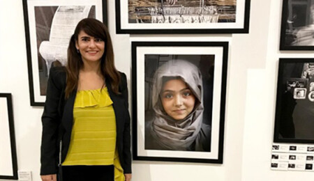 Fotoğraf sanatçısı Buket Özatay, eserlerinin telifsiz kullanılmasına karşı, Güney Kıbrıs'ta hukuk mücadelesi veriyor