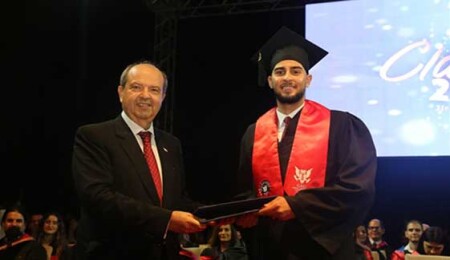 Gau 33 Donem Mezuniyet Toreninin 2 Gunu Basbakan Ersin Tatar In Kati