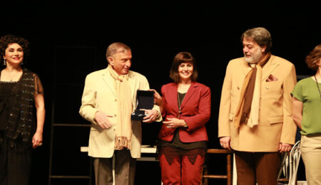 GAÜ 5. Tiyatro Günleri halkın yoğun ilgisi ile devam ediyor