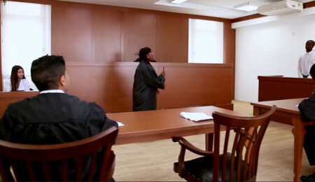 GAÜ, Hukuk Fakültesi yeni akademik yıla hazır...