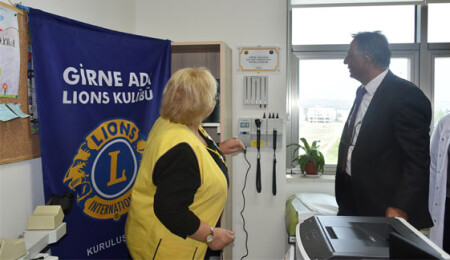 Girne Ada Lions Kulübü, Dr. Burhan Nalbantoğlu Çocuk Onkoloji Servisine cihaz bağışladı
