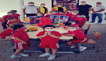 Girne Ada Lions Kulübü’nden Esentepe İlkokulu’na kitap ve oyuncak bağışı