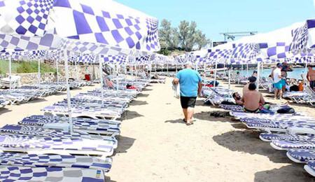 Lağım korkusu plajları vurdu