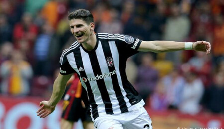 Futbolcu Gomez Türkiye'den ayrılıyor