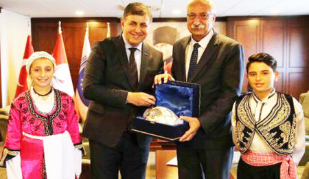 Güngördü'den Karşıyaka Belediye Başkanı Tugay'a ziyaret 