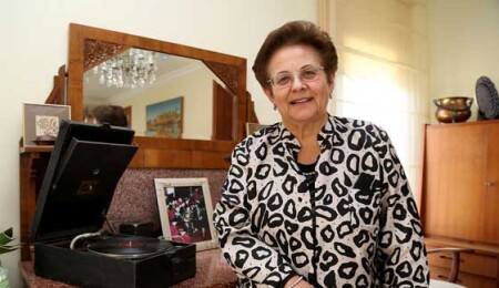 Gülgün Serdar: "Türkçe ağzımda annemin sütüdür"