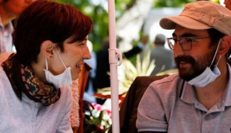 Açlık grevindeki Semih Özakçaya tahliye, Nuriye Gülmen'in tutukluluğu sürüyor