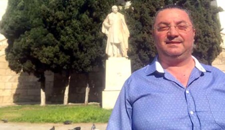 Hasan Çakmak'ın kitapları Yunanistan kütüphanelerinde