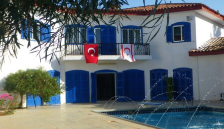 Hatay: 'Mavi köşkün koskocaman bir masal üzerine kurulduğunu biliyor muydunuz?'