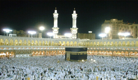 Kutsal topraklarda bayram coşkusu