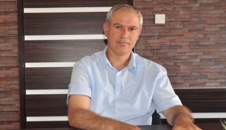 Hasipoğlu: "Maç, Akıncı'nın gitmemesi nedeniyle Anastasiadis'in siyasi şovuna dönüştü"