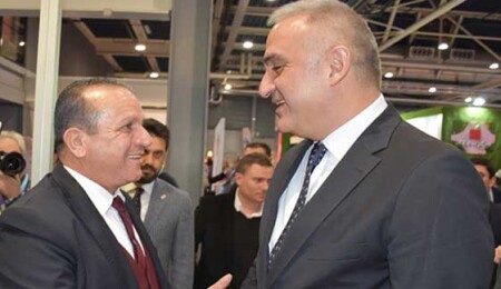 "Hollandalı turistler KKTC'yi güvenli bir destinasyon olarak gördükleri için siyasi baskılara aldırış etmiyor"