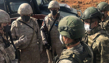 Rus ve Türk askerleri İdlib’de tatbikat gerçekleştirdi