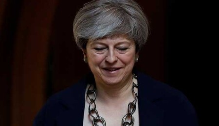 İngiltere Başbakanı May'den 'viski' itirafı: "Zorlukların üstesinden gelmeme yardım ediyor"