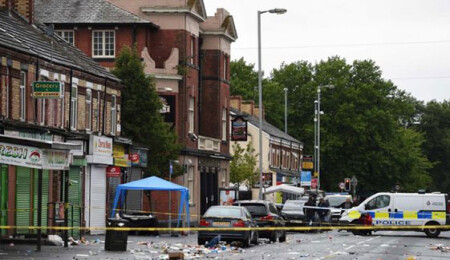 İngiltere Manchester'da karnavala silahlı saldırı: 10 kişi yaralı