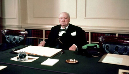 İngiltere'de Churchill tartışması: Kahraman mı, zalim mi?