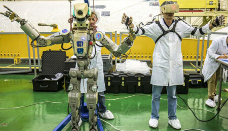 İnsansı robot FEDOR, Uluslararası Uzay İstasyonu'na başarıyla kenetlendi
