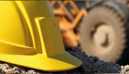 İnşaattan düşen İsmail Akay ağır yaralandı