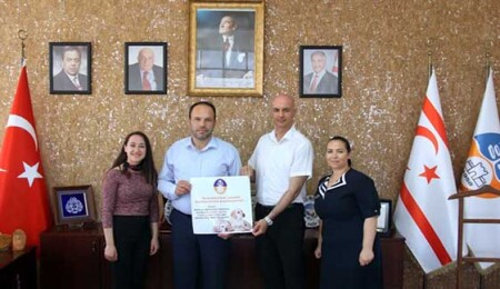 İskele'de barınak hayvanlarının beslenmesi konusunda işbirliği protokolü imzalandı