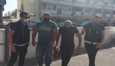 İzinsiz alınan iskele ayakları başlarına bela oldu