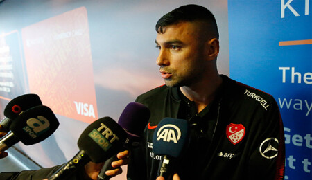 İzlanda maçı öncesi gerginlik: Türkiye Milli Takım oyuncularının çantaları defalarca kontrol edildi