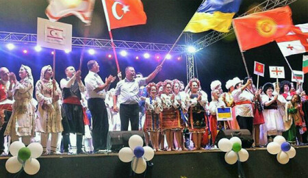 Karşıyaka'da plaj şenliği düzenleniyor