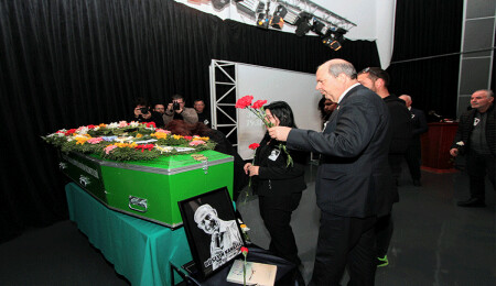 Kanatlı son yolculuğuna uğurlandı