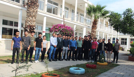 KISBÜ öğrencilerinden kendi elleriyle okul tamiri