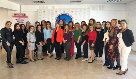 Kıbrıs Türk Güzellik Uzmanları Birliği Başkanlığı'na Emine Taş getirildi