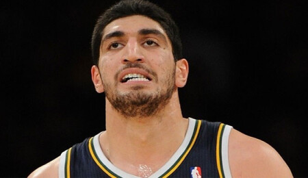 Enes Kanter soyadını 'Gülen' yaptı