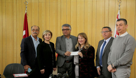 Kuaförler Birliği ve Güzellik Uzmanları Birliği, Kalkanlı Yaşam Evi için bağışta bulundu