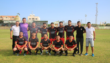 Kumyalı zirveyi ele geçirdi