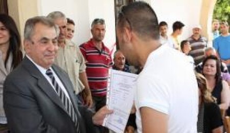 Başbakan İrsen Küçük: "İnsanlarımızı yuva sahibi yapıyoruz"