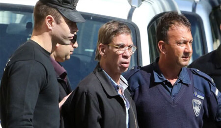 Larnaka'ya uçak kaçıran Mısırlı hava korsanı ülkesine iade edildi