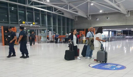 "İngiltere'den Güney Kıbrıs'a uçuşlar ilerleyen haftalarda başlayabilir"