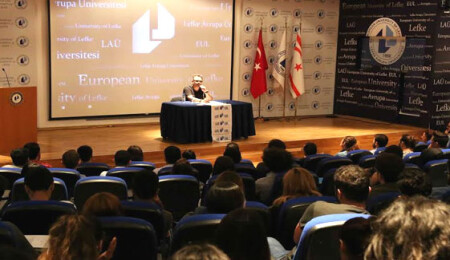 LAÜ öğrencileri Mesut Yar ile bir araya geldi